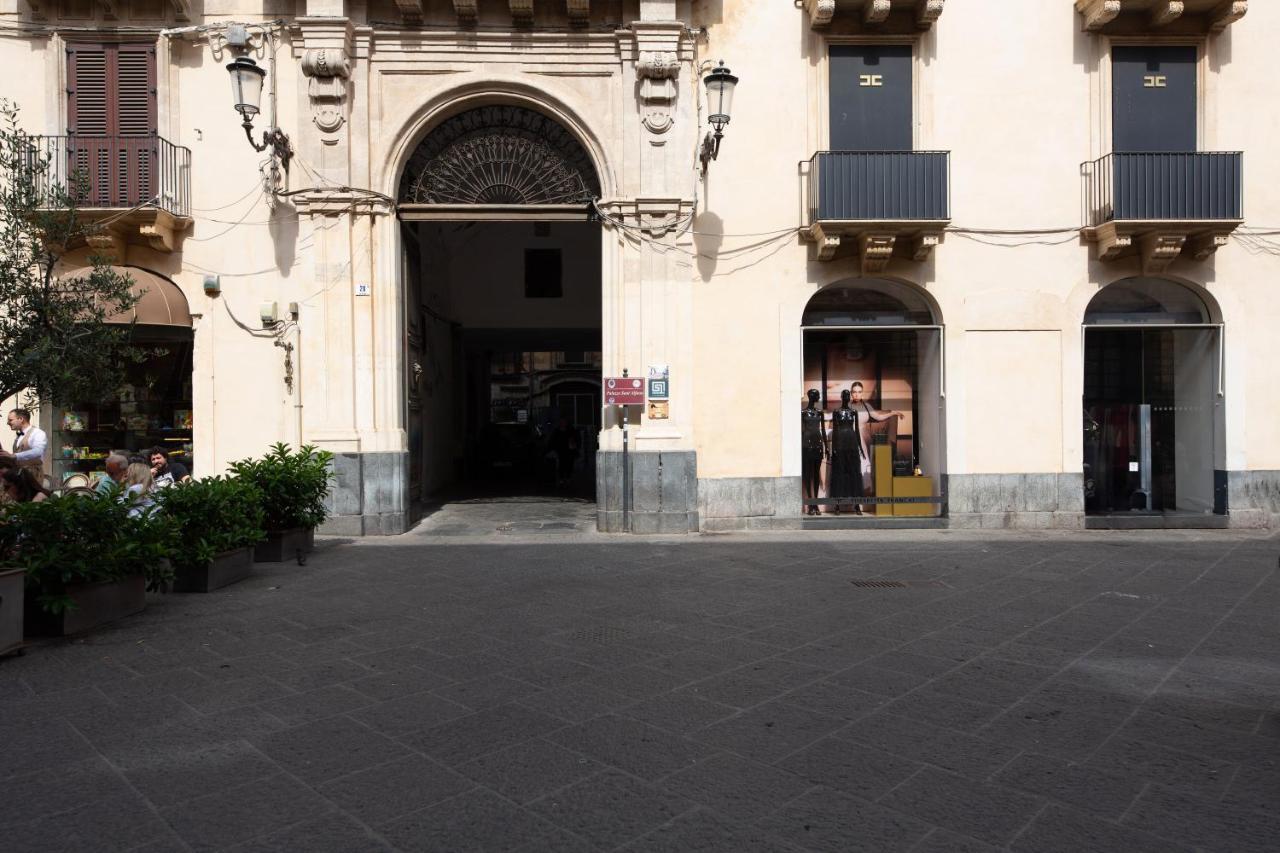La Regina Del Duomo Catania Centro Hotell Eksteriør bilde